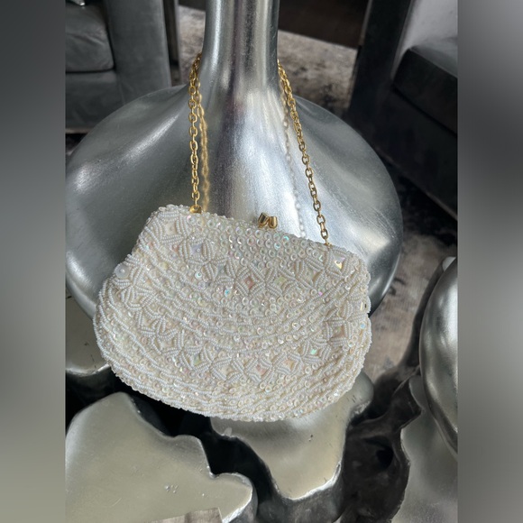 Vintage wedding day fully beaded white evening bag made in ❤️Hong Kong❤️ - Picture 3 of 17